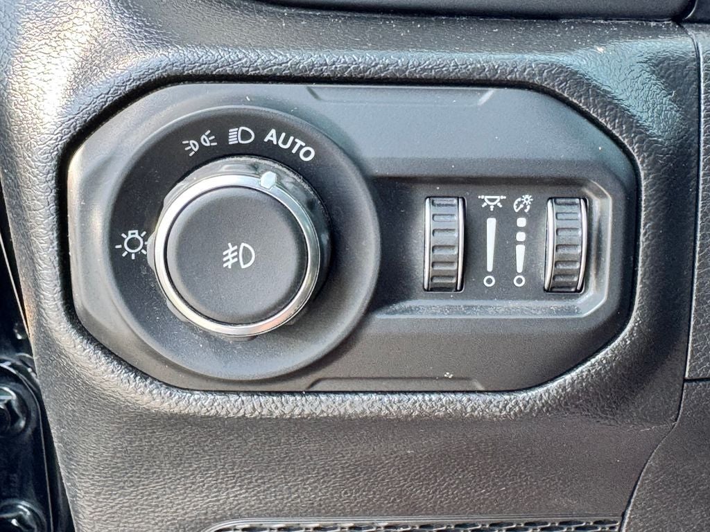 2022 Jeep Wrangler Sport