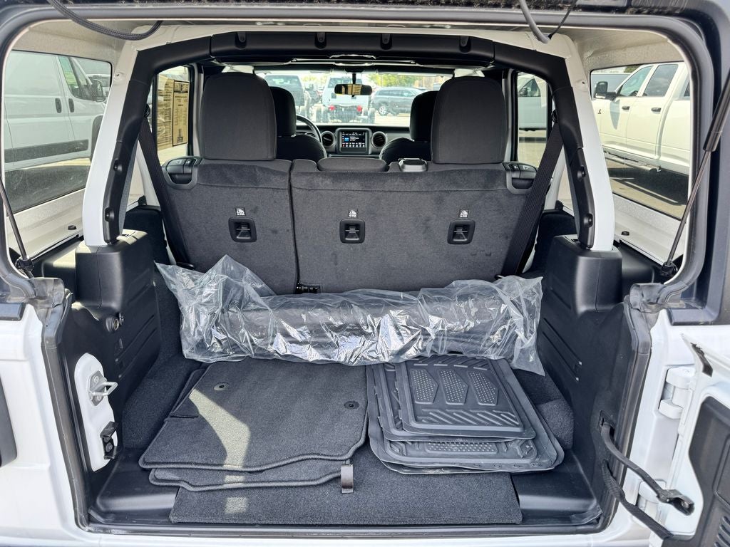 2022 Jeep Wrangler Unlimited Sport