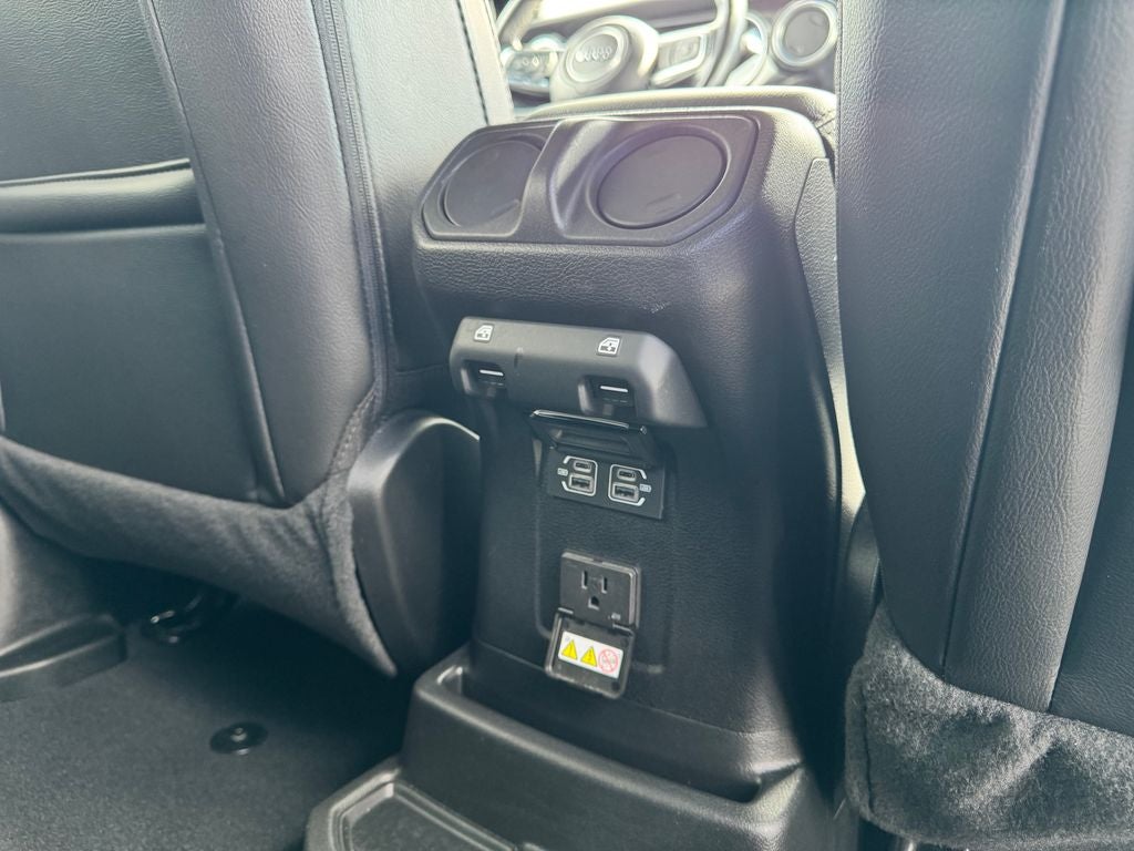 2023 Jeep Wrangler Altitude