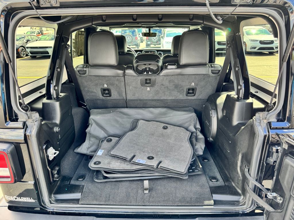 2023 Jeep Wrangler Altitude