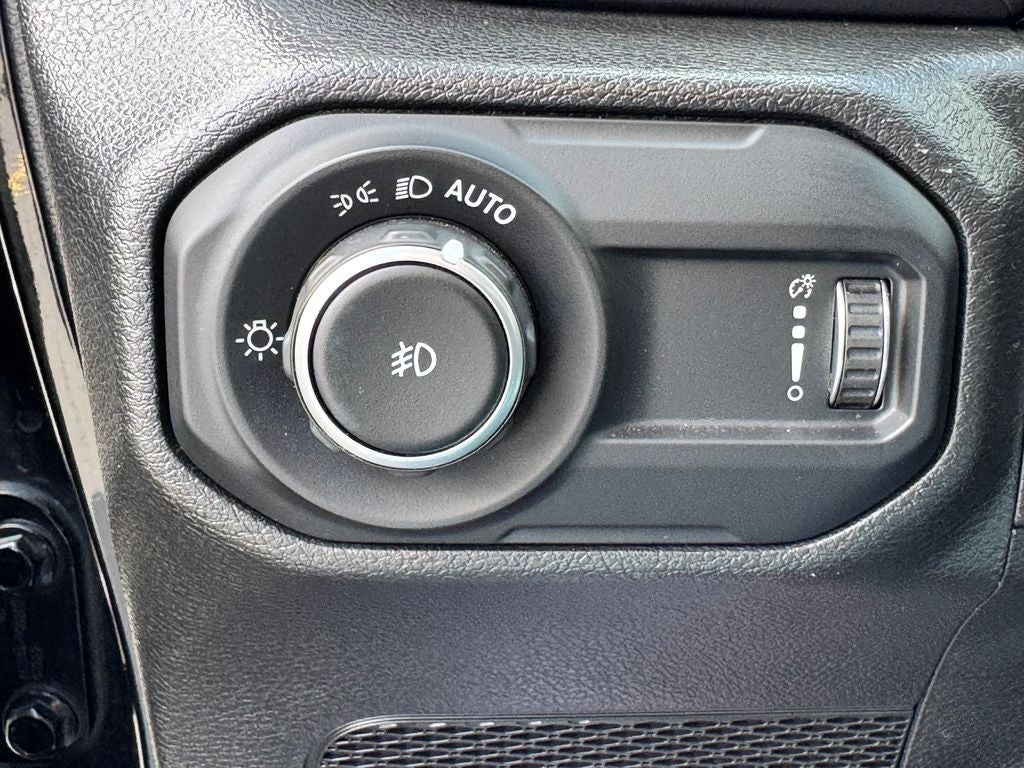 2023 Jeep Wrangler Altitude