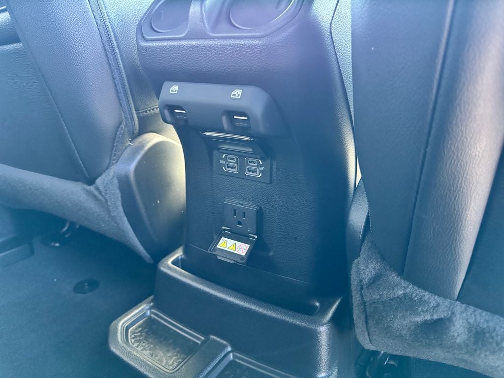 2022 Jeep Wrangler Unlimited Sahara Altitude