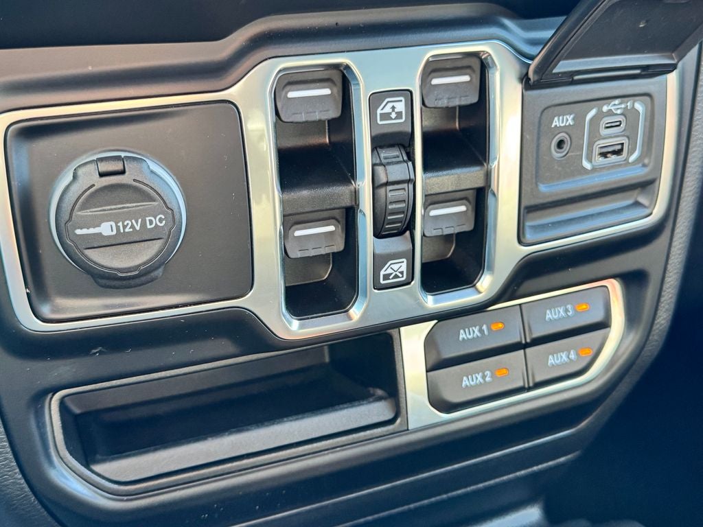 2022 Jeep Wrangler Unlimited Sahara Altitude