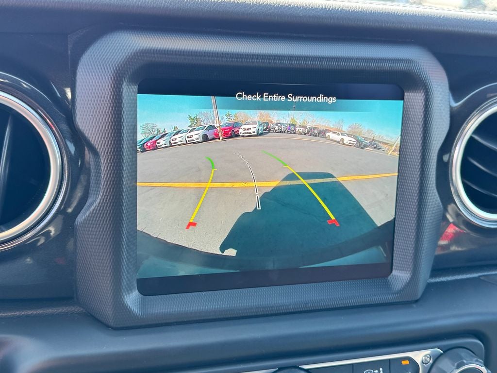 2022 Jeep Wrangler Unlimited Sahara Altitude