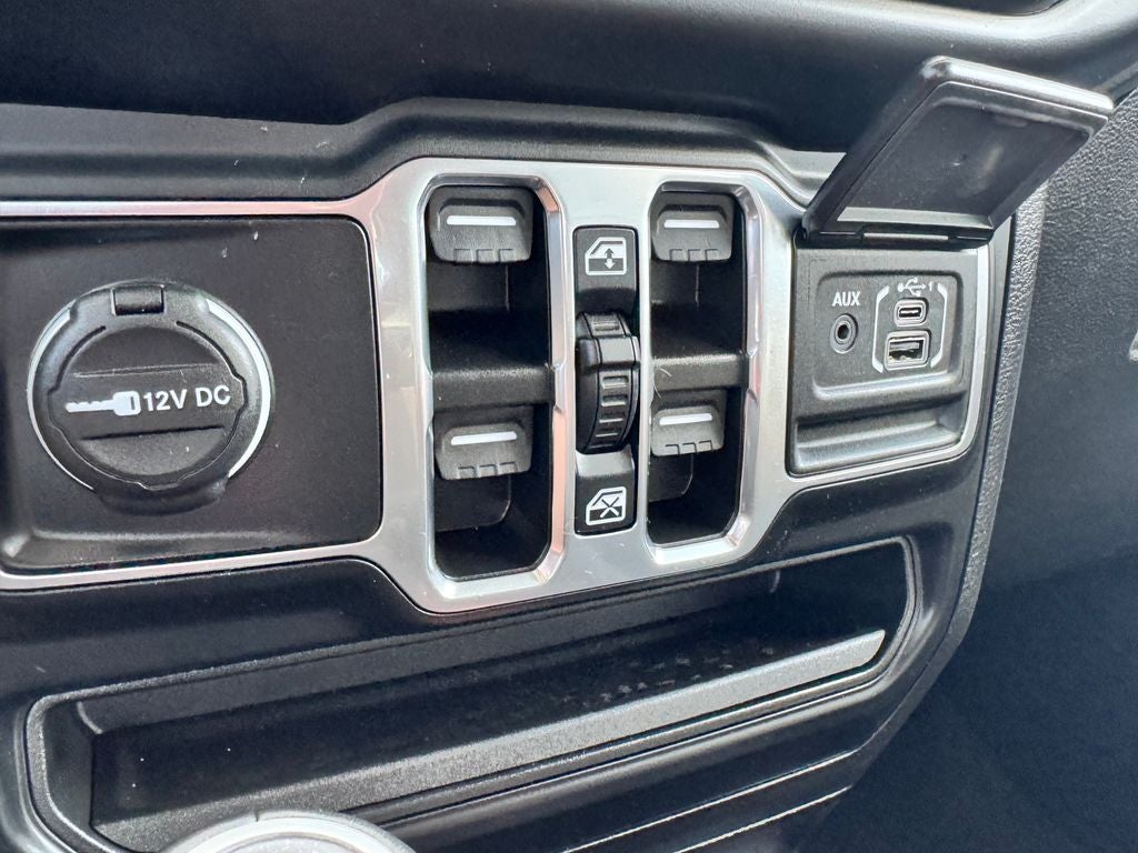 2023 Jeep Wrangler Altitude