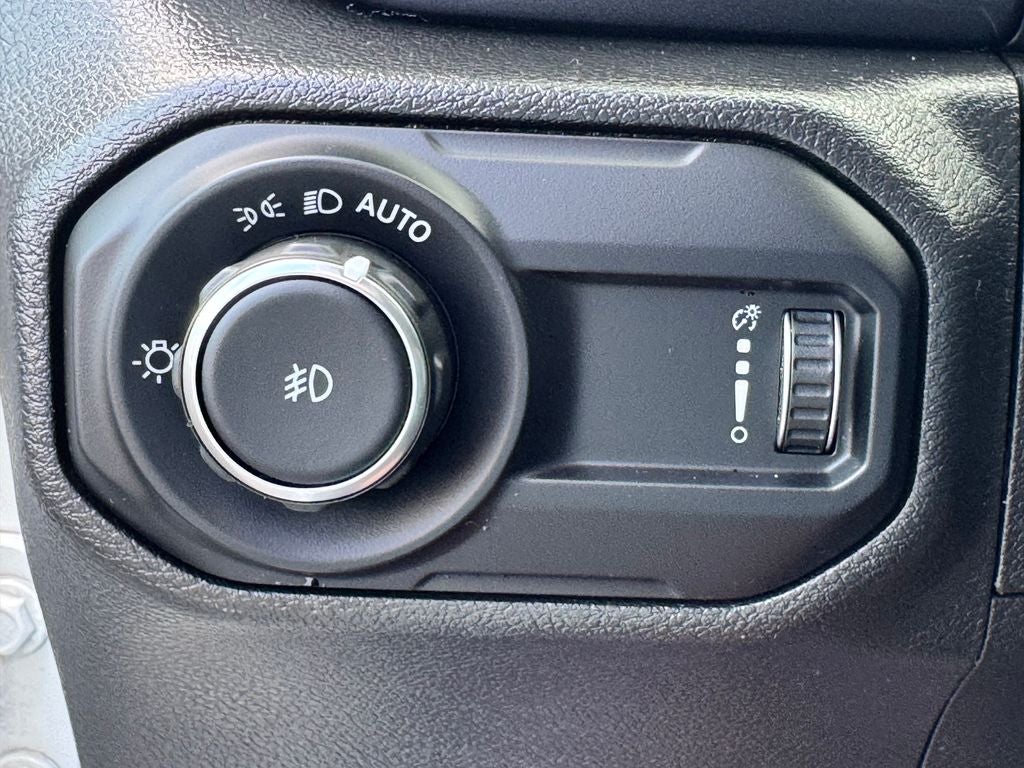 2023 Jeep Wrangler Altitude