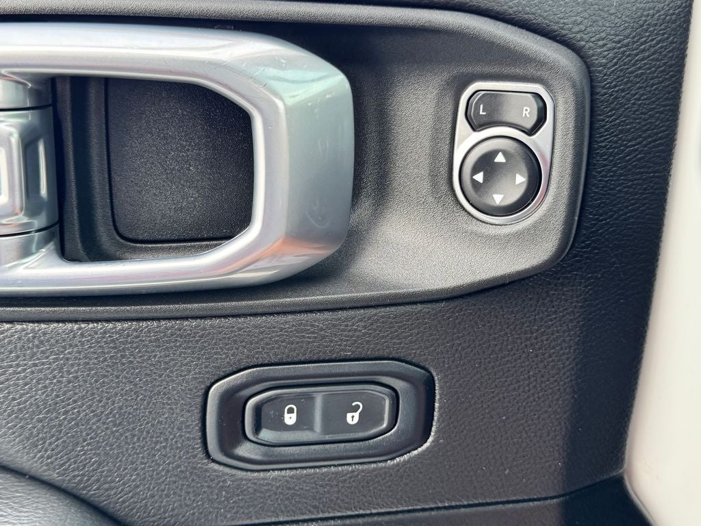 2023 Jeep Wrangler Altitude