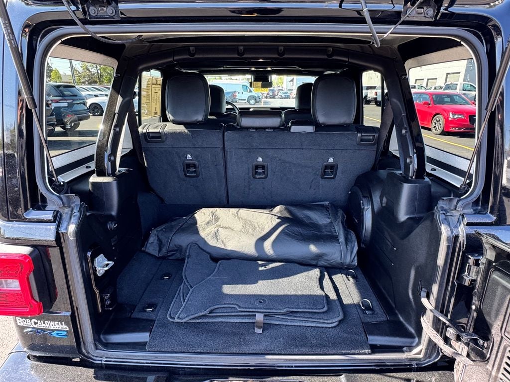 2022 Jeep Wrangler Unlimited Sahara High Altitude 4xe