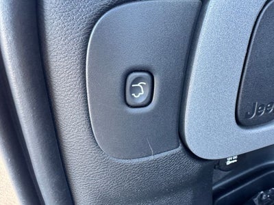 2018 Jeep Cherokee Overland