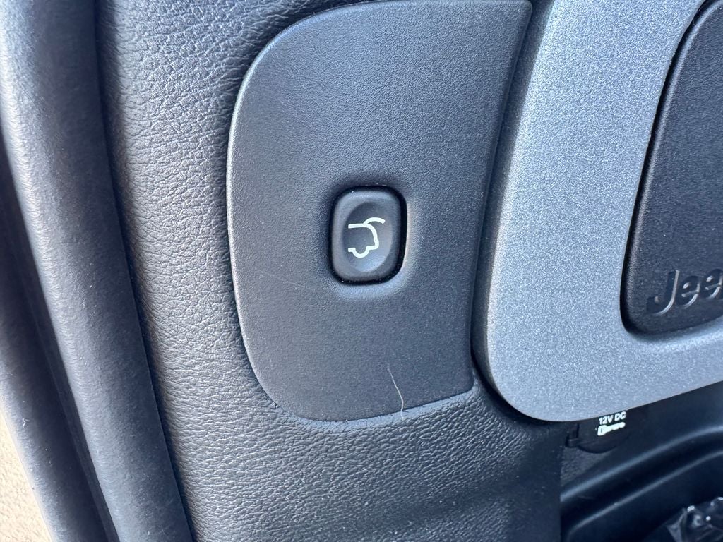 2018 Jeep Cherokee Overland