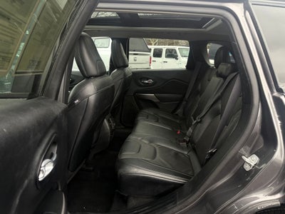 2022 Jeep Cherokee Latitude Lux