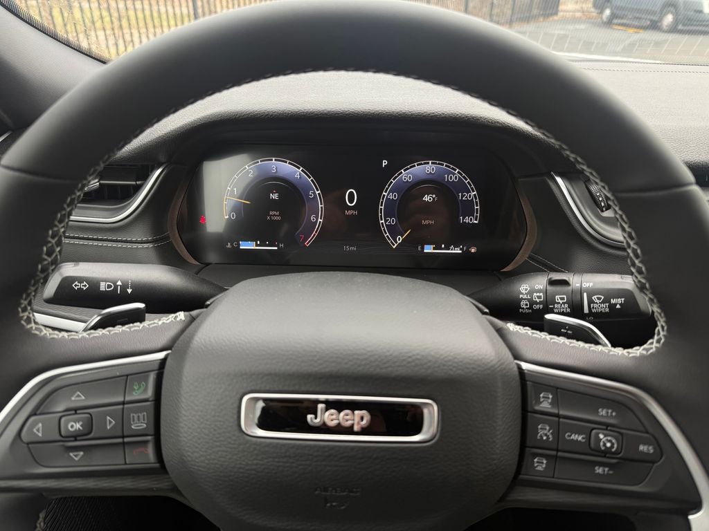 2025 Jeep Grand Cherokee Laredo