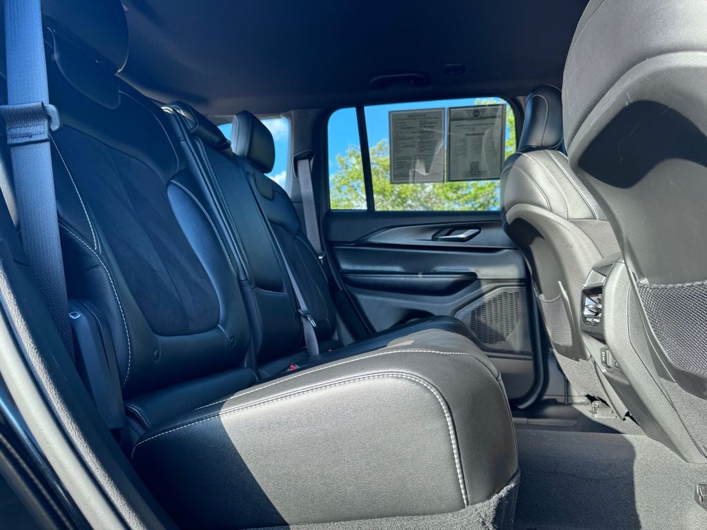 2023 Jeep Grand Cherokee Altitude X