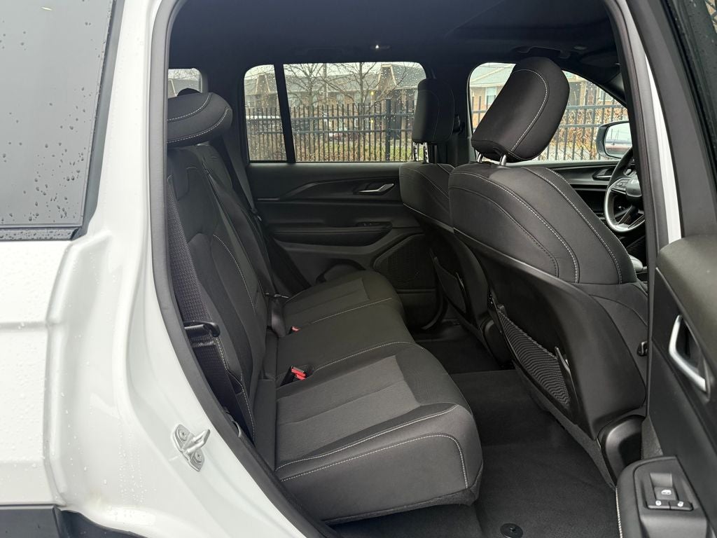 2024 Jeep Grand Cherokee Laredo X