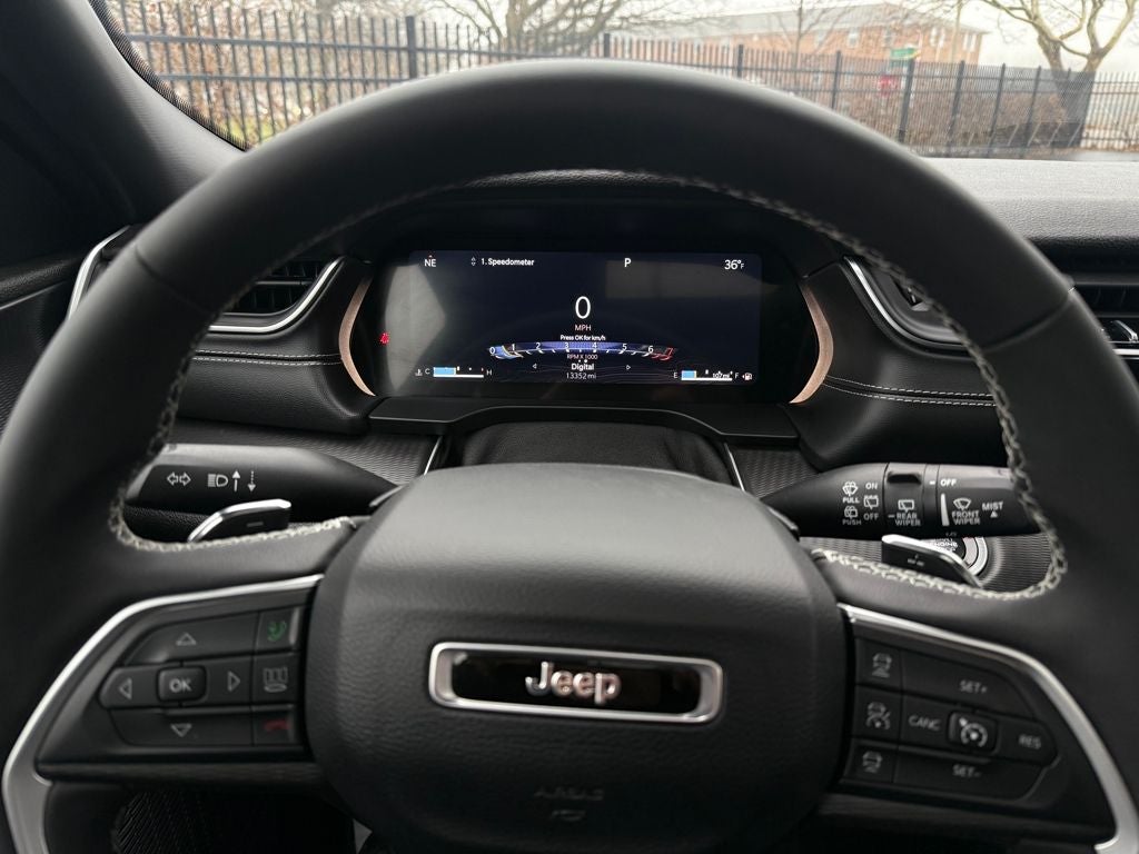 2024 Jeep Grand Cherokee Laredo X