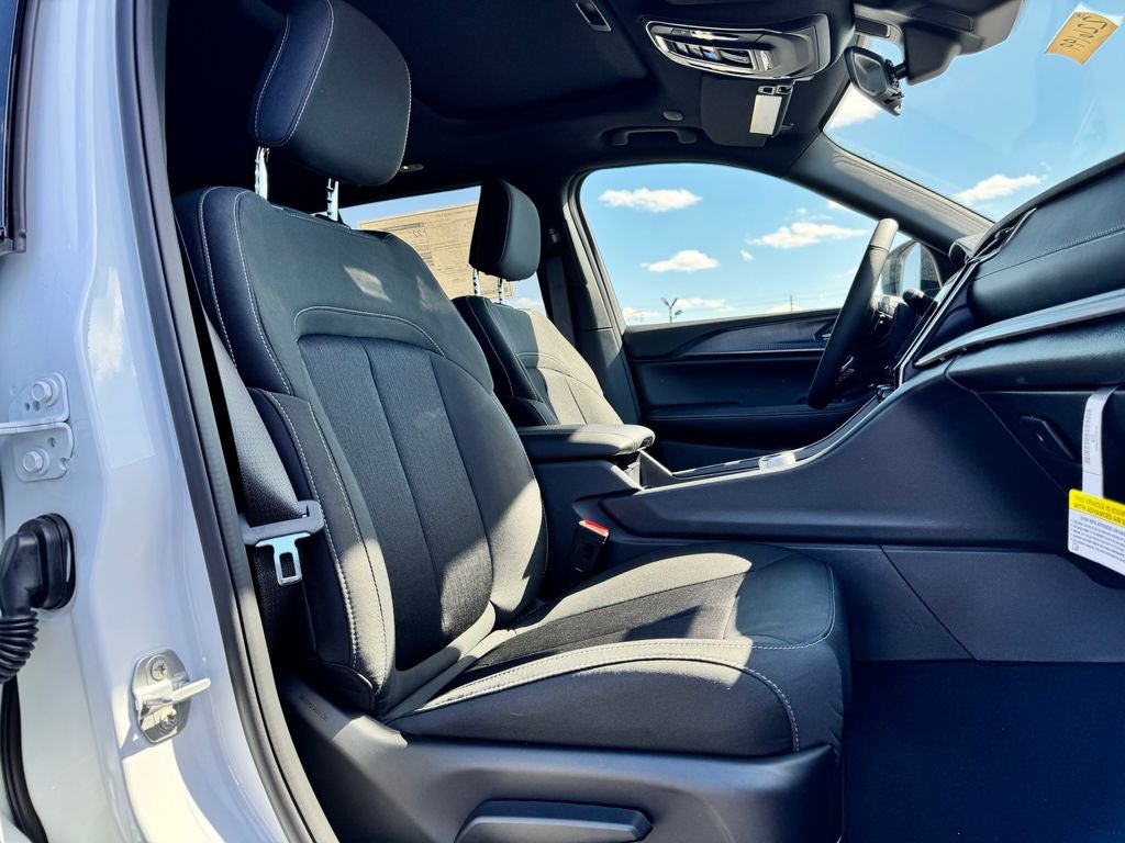2026 Jeep Grand Cherokee Laredo X