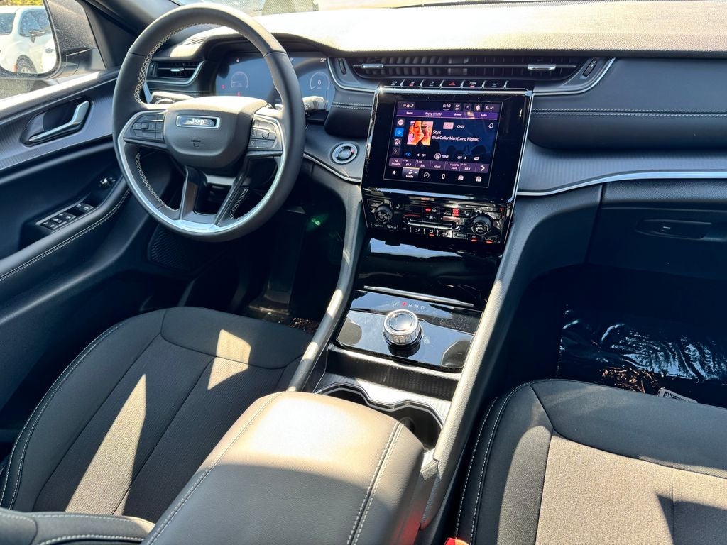 2026 Jeep Grand Cherokee Laredo X