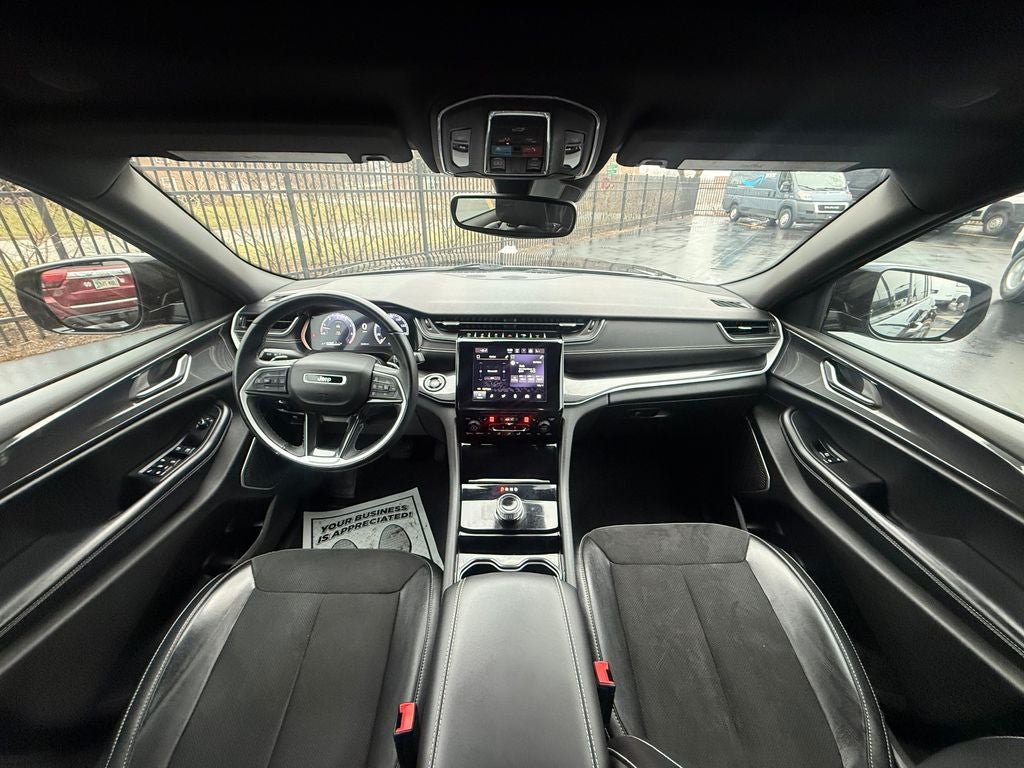 2022 Jeep Grand Cherokee Altitude