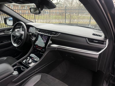 2022 Jeep Grand Cherokee Altitude