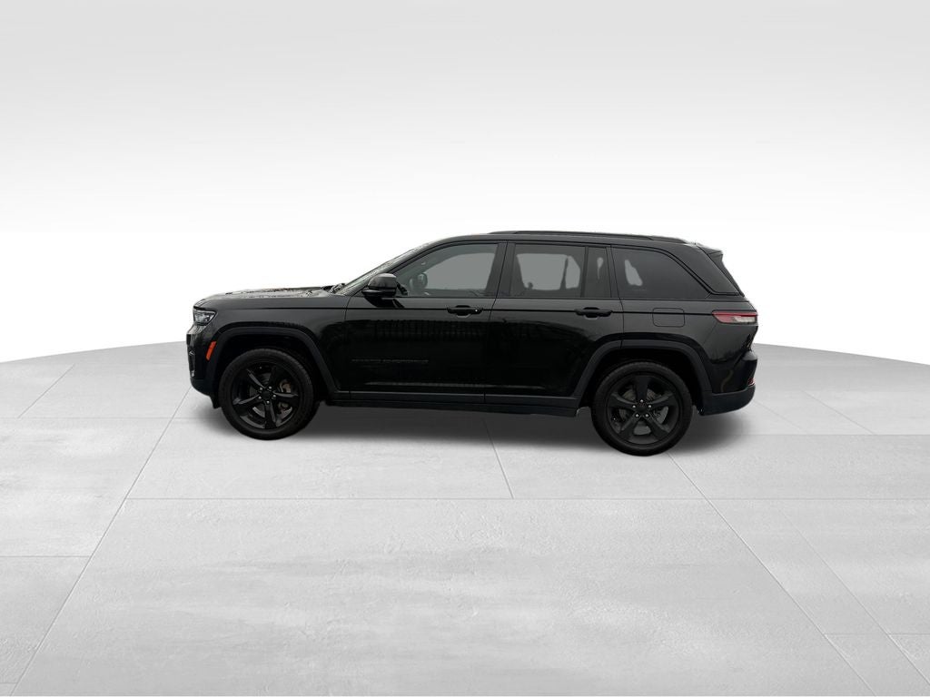 2022 Jeep Grand Cherokee Altitude