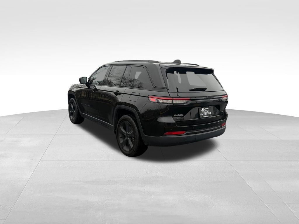2022 Jeep Grand Cherokee Altitude
