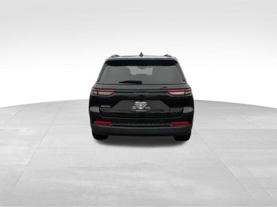 2022 Jeep Grand Cherokee Altitude