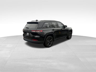 2022 Jeep Grand Cherokee Altitude