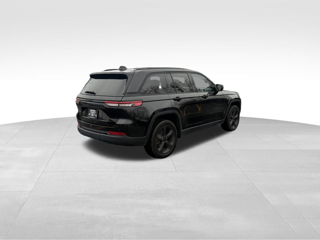 2022 Jeep Grand Cherokee Altitude