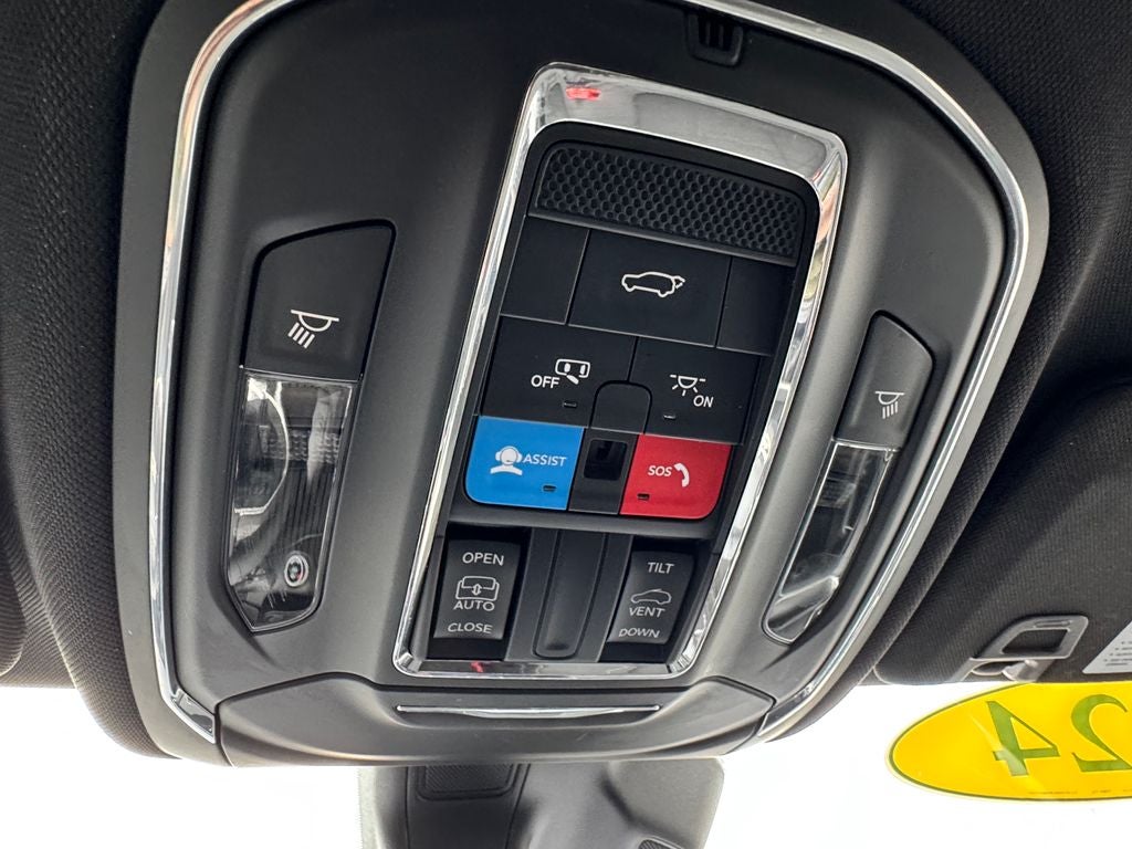 2024 Jeep Grand Cherokee Laredo