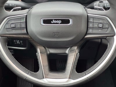 2027 Jeep Grand Cherokee Laredo Altitude