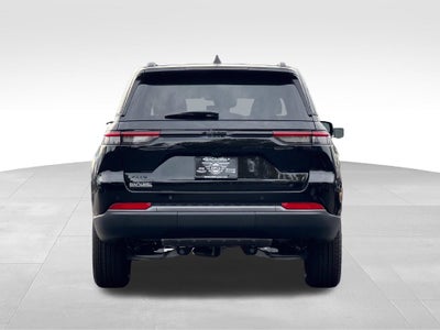 2027 Jeep Grand Cherokee Laredo Altitude