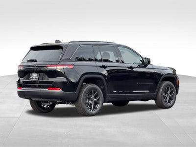 2027 Jeep Grand Cherokee Laredo Altitude