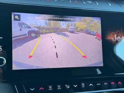 2027 Jeep Grand Cherokee Laredo Altitude