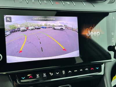 2026 Jeep Grand Cherokee Laredo Altitude