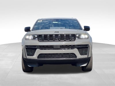 2027 Jeep Grand Cherokee Laredo Altitude