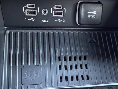 2027 Jeep Grand Cherokee Laredo Altitude