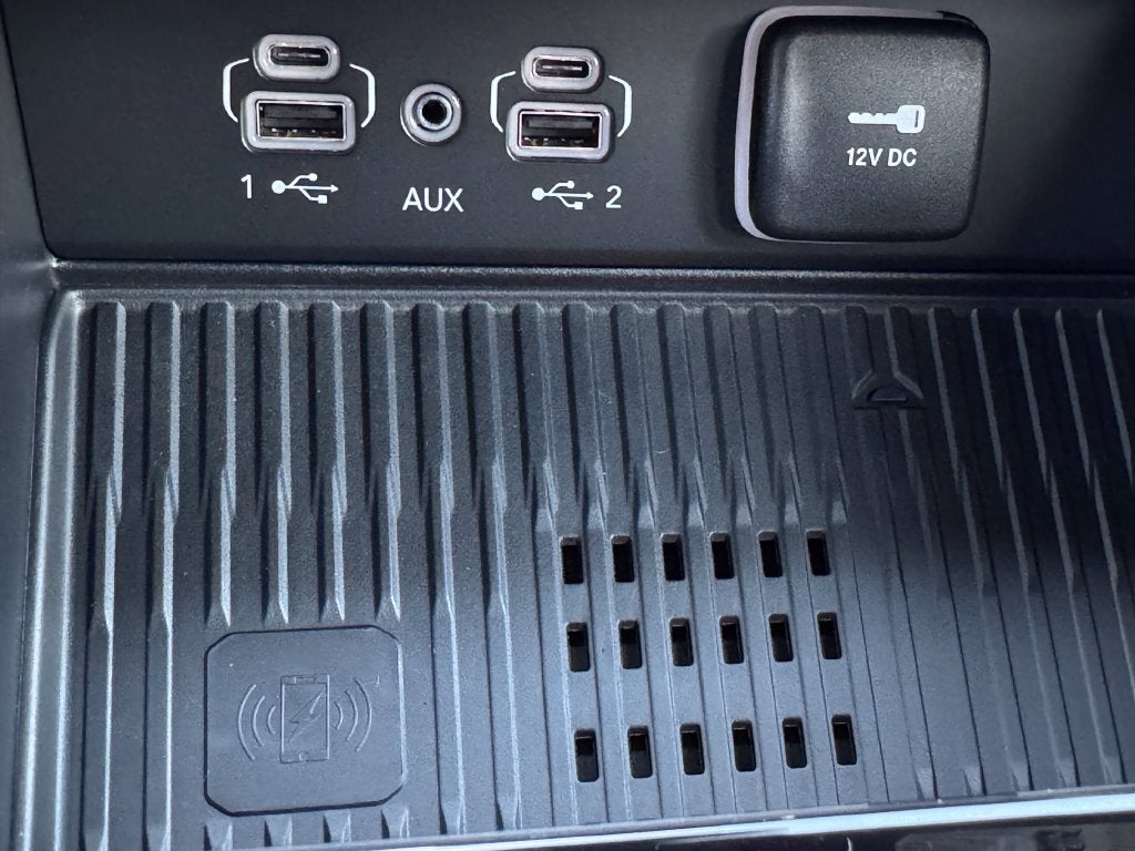2027 Jeep Grand Cherokee Laredo Altitude