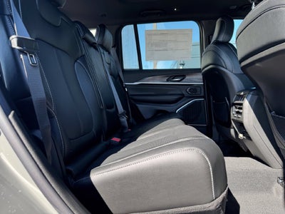 2027 Jeep Grand Cherokee Limited Reserve