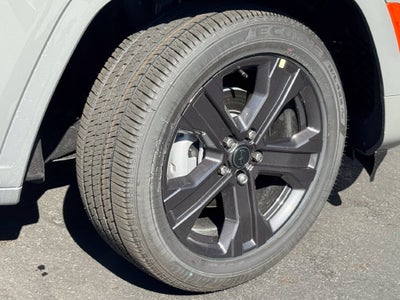 2027 Jeep Grand Cherokee Limited Reserve