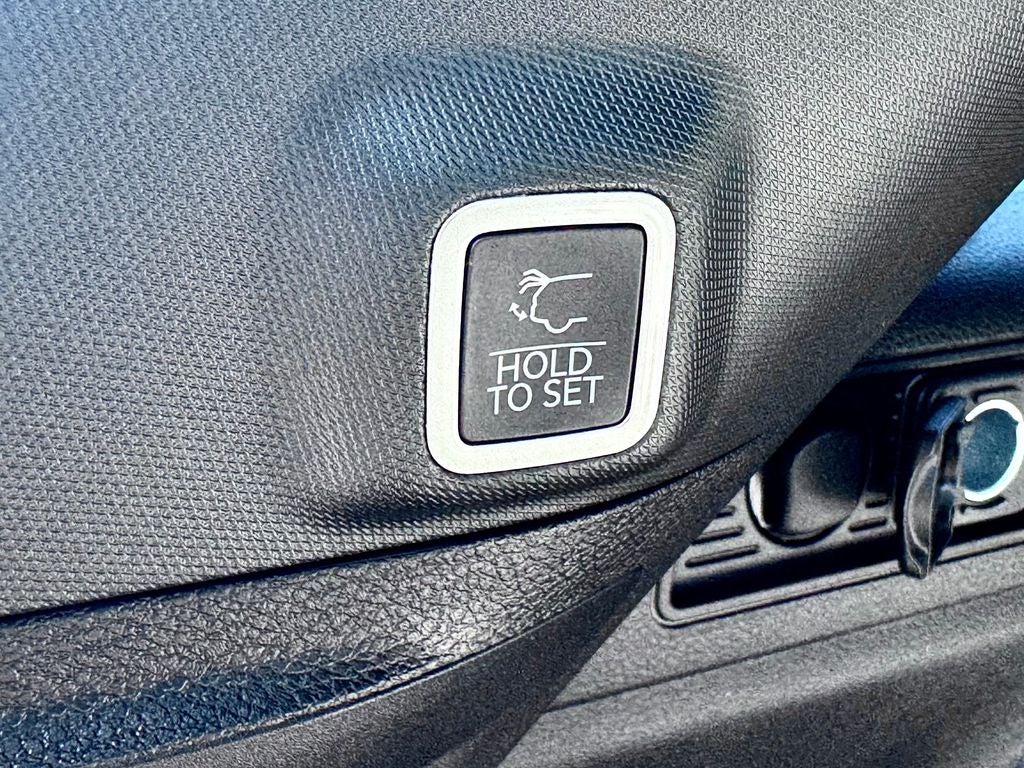 2027 Jeep Grand Cherokee Limited Reserve