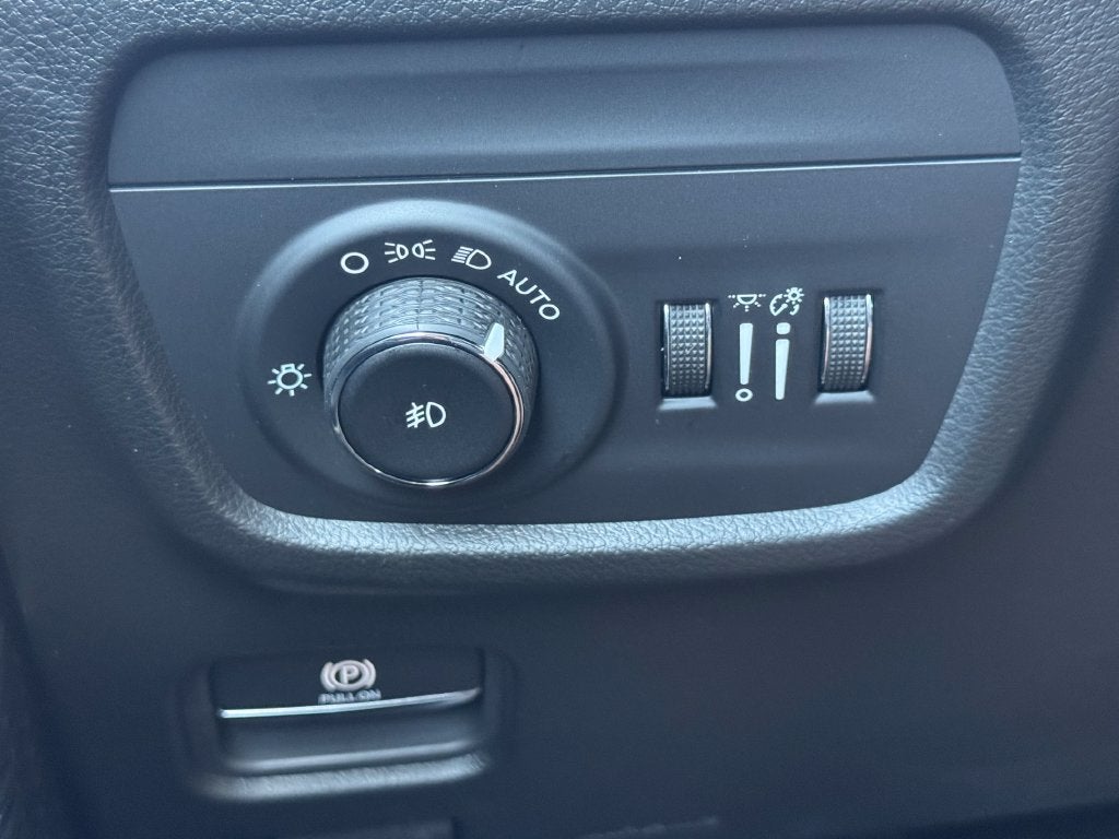 2027 Jeep Grand Cherokee Limited Reserve