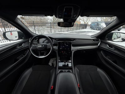 2024 Jeep Grand Cherokee L Altitude