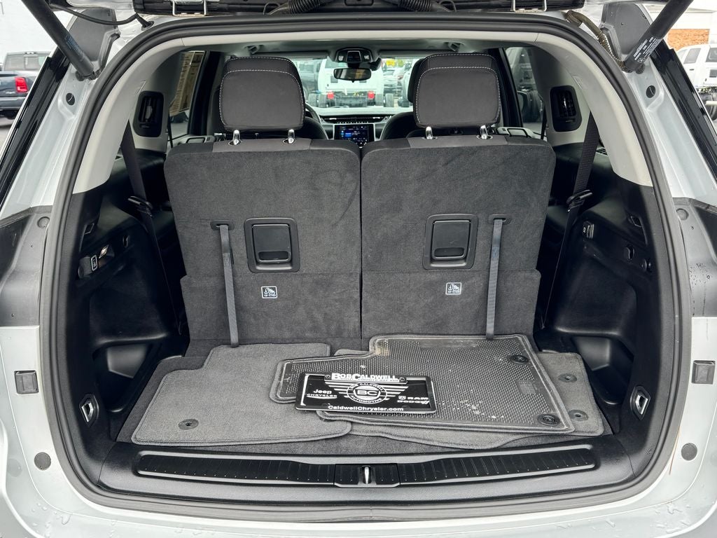 2023 Jeep Grand Cherokee L Laredo