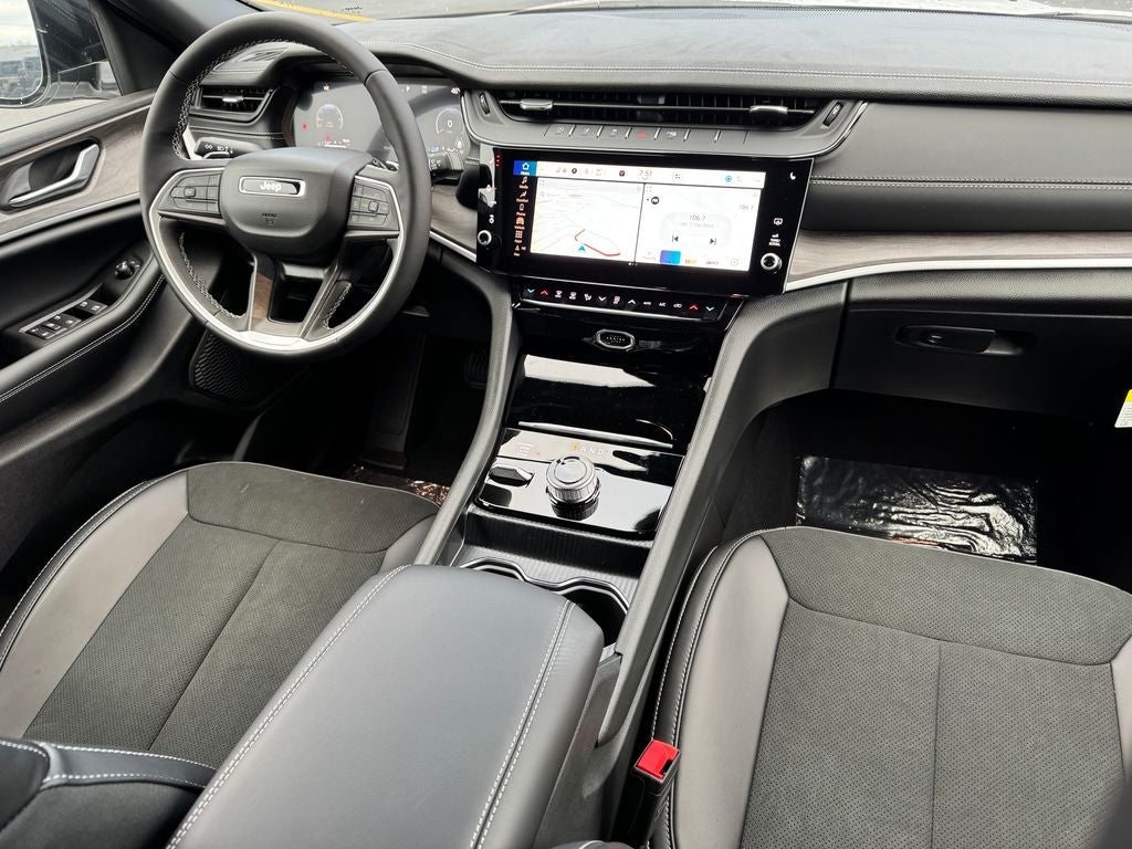 2026 Jeep Grand Cherokee L Laredo