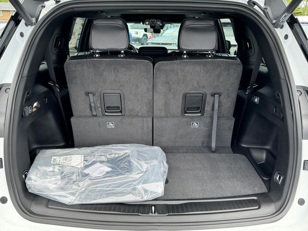 2026 Jeep Grand Cherokee L Laredo