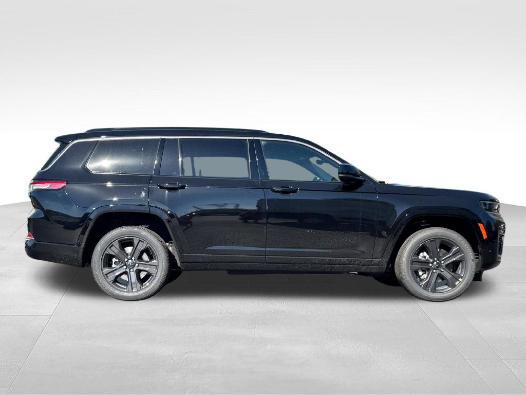 2027 Jeep Grand Cherokee L Limited Reserve
