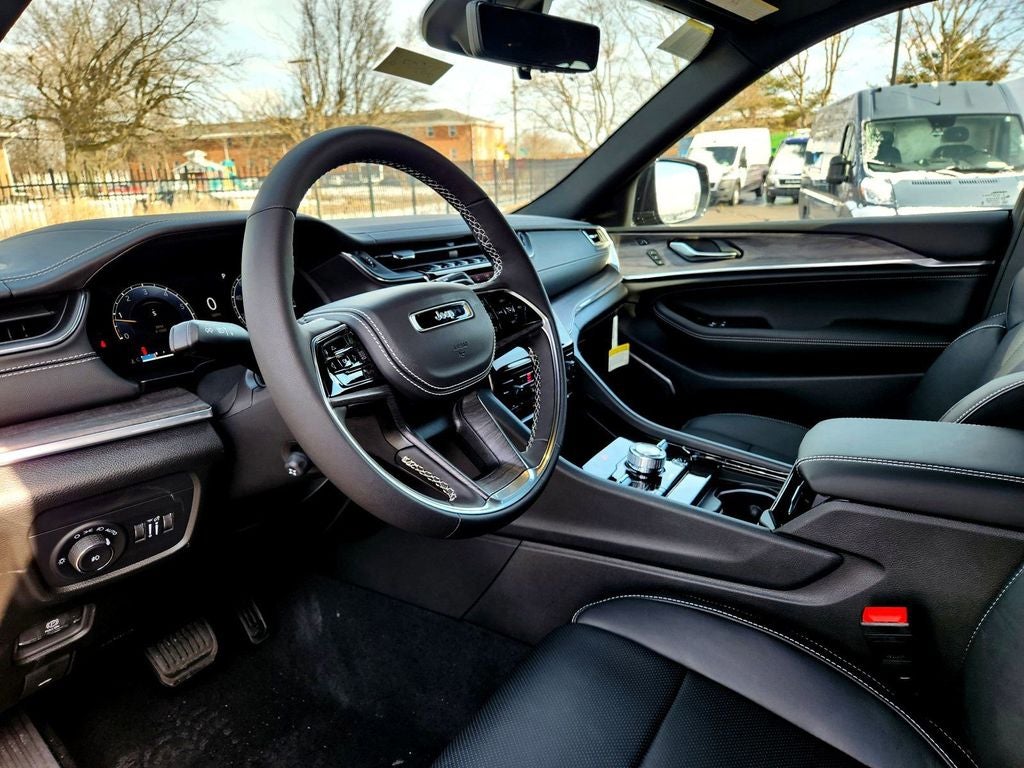 2025 Jeep Grand Cherokee L Overland