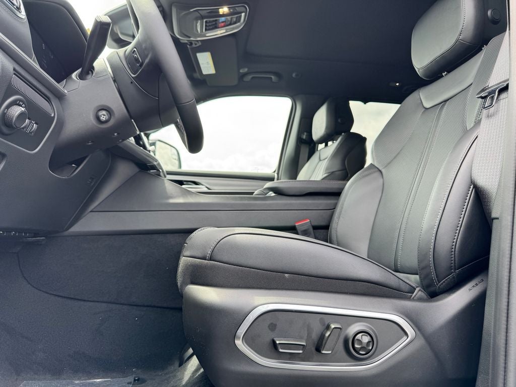 2026 Jeep Grand Wagoneer L Limited Reserve