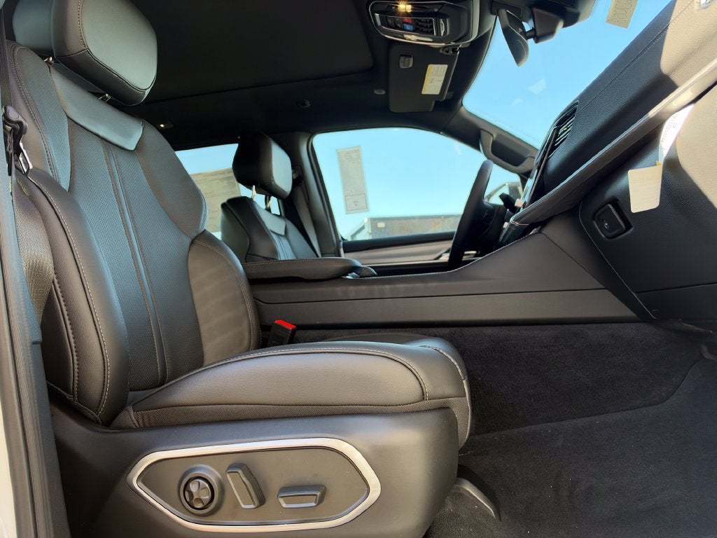 2027 Jeep Grand Wagoneer 4x4