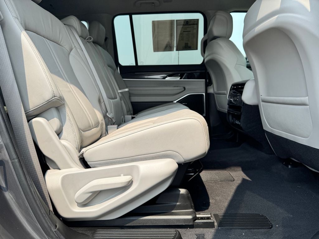 2022 Jeep Wagoneer Series II